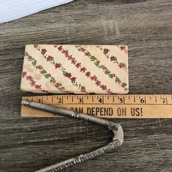 Vintage Nutcracker and Picks Set with Box - Picture 9 of 10